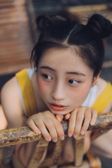 丰满的女学生在线观看
